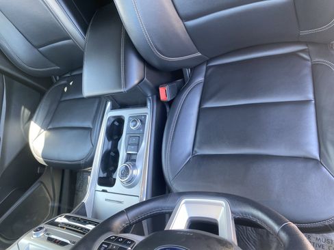 Used 2023 Ford Explorer XLT w/ Equipment Group 202A image 15