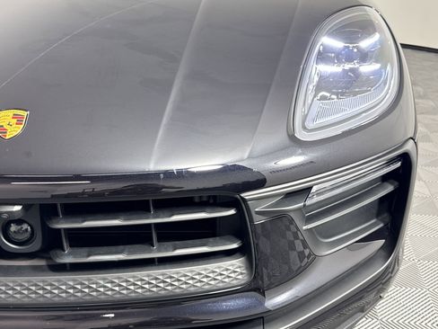 Certified 2026 Porsche Macan image 11