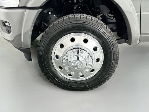 New 2026 RAM 5500 Tradesman AWD/4WD image 15