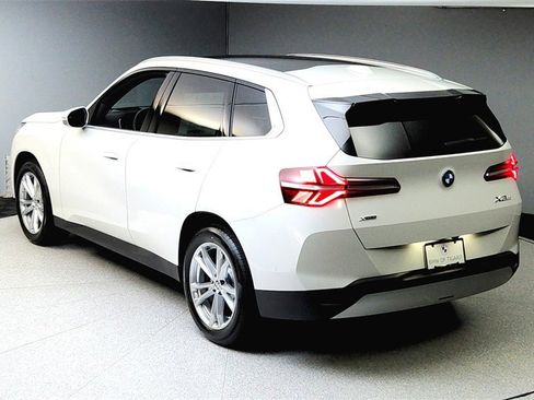 Used 2025 BMW X3 xDrive30i w/ Premium Package image 15