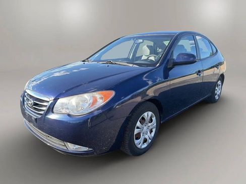 Used 2010 Hyundai Elantra GLS FWD image 3