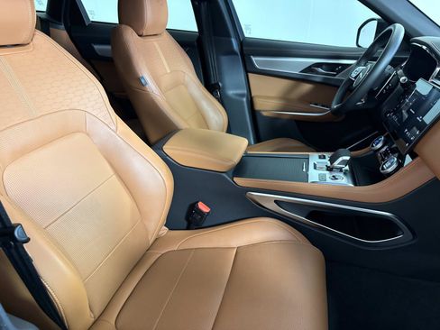 Certified 2026 Jaguar F-PACE R-Dynamic S AWD/4WD image 10