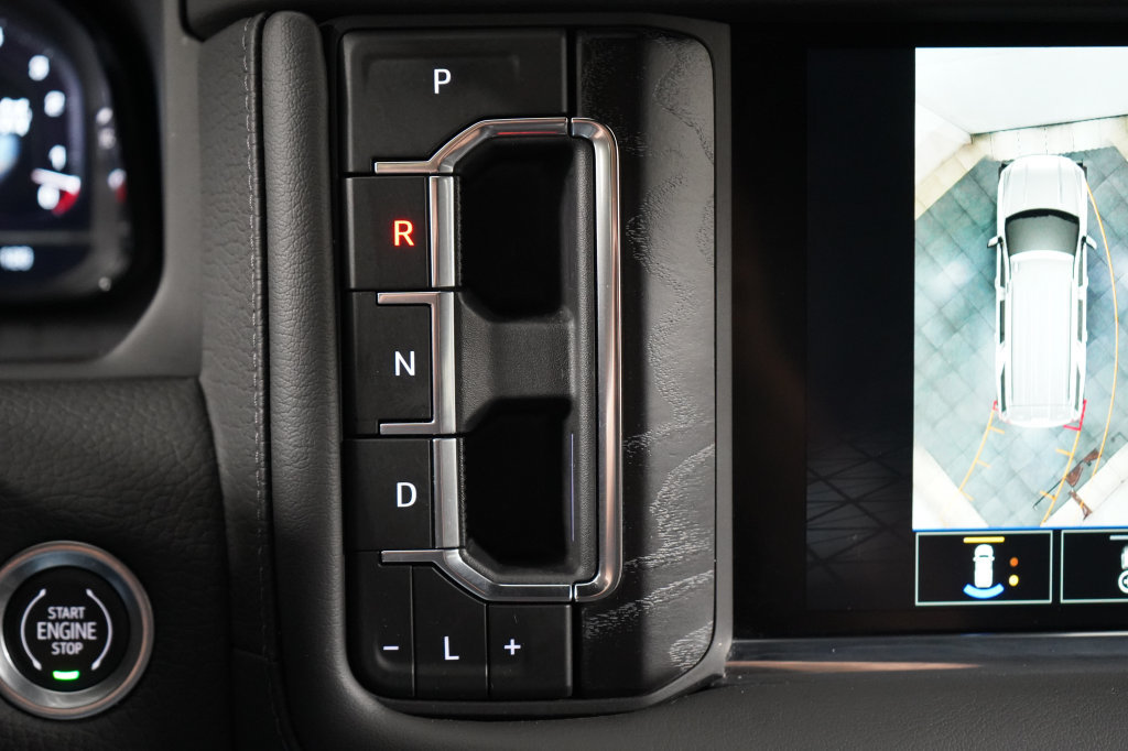 Used 2023 GMC Yukon Denali AWD/4WD image 29