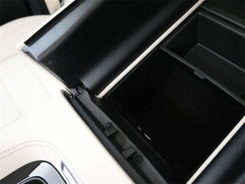 New 2025 Mercedes-Benz GLE 450 4MATIC image 9