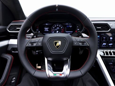 Used 2022 Lamborghini Urus image 60