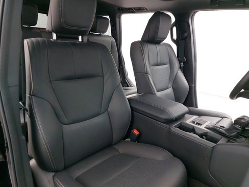 Used 2024 Toyota Land Cruiser image 12