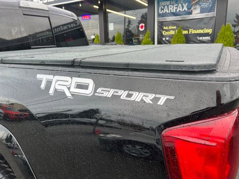 Used 2017 Toyota Tacoma TRD Sport w/ Tow Package image 7