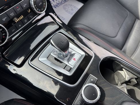 Used 2020 Mercedes-Benz SLC 300 image 19