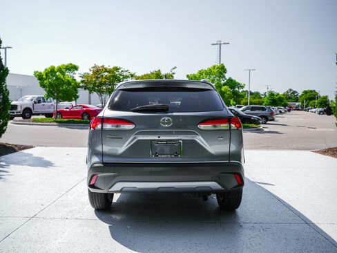 Used 2022 Toyota Corolla Cross LE FWD image 8