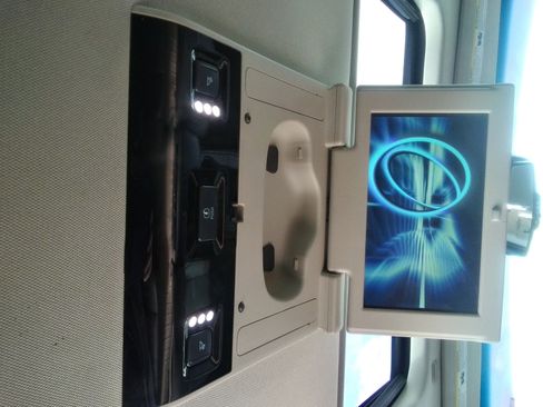 Used 2015 Chevrolet Suburban LT image 16