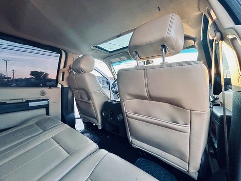 Used 2014 Ford F250 Lariat image 30