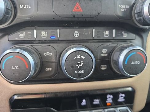 Used 2022 RAM 1500 Laramie AWD/4WD image 35