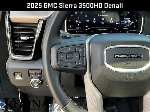 Used 2025 GMC Sierra 3500 Denali w/ Denali Reserve Package image 15