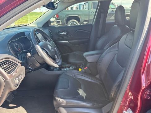 Used 2019 Jeep Cherokee Limited AWD/4WD image 9
