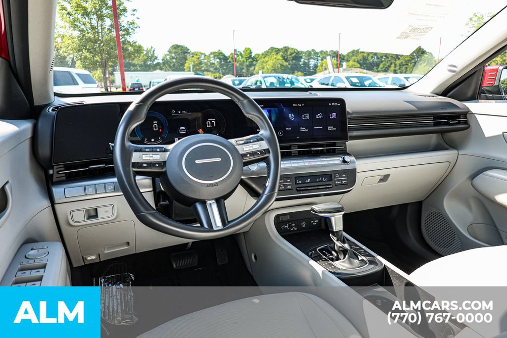 Used 2025 Hyundai Kona SEL FWD image 27
