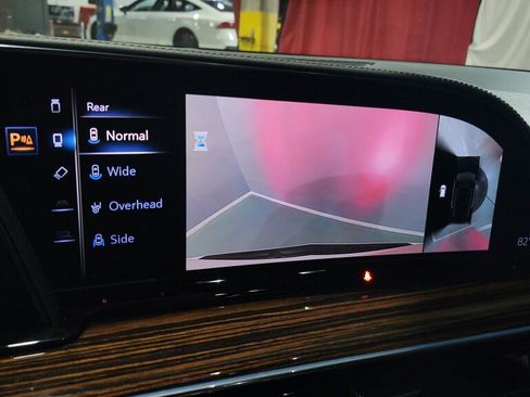 Used 2023 Cadillac Escalade Luxury AWD/4WD image 30