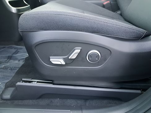 New 2026 Hyundai Ioniq 9 SE AWD/4WD image 34