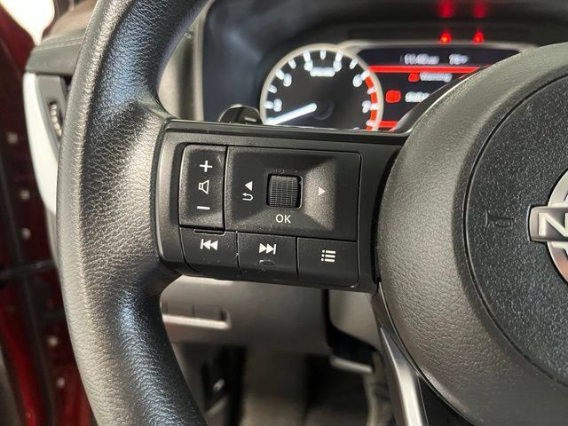 Used 2023 Nissan Rogue S AWD/4WD image 26