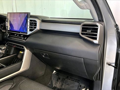 Used 2023 Toyota Tundra Limited image 16