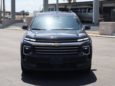 Used 2026 Chevrolet Traverse LT FWD image 4