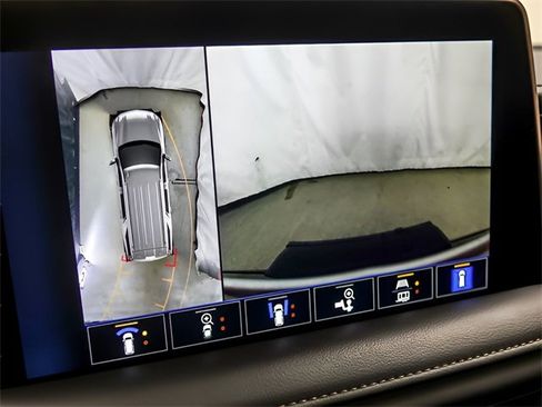 Used 2023 Chevrolet Tahoe High Country w/ Premium Package image 23