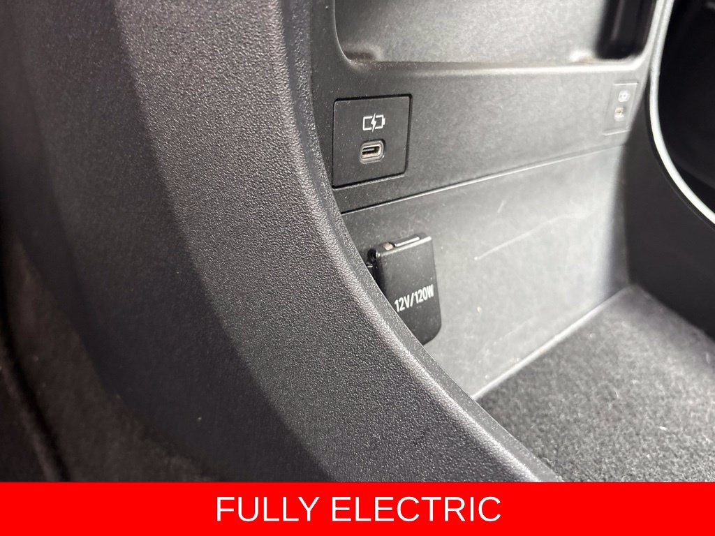 Used 2023 Subaru Solterra AWD image 15