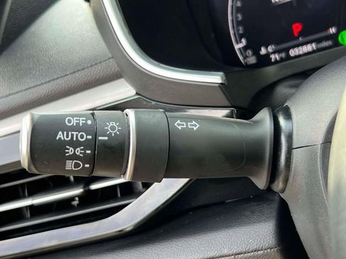 Used 2023 Acura MDX SH-AWD image 24