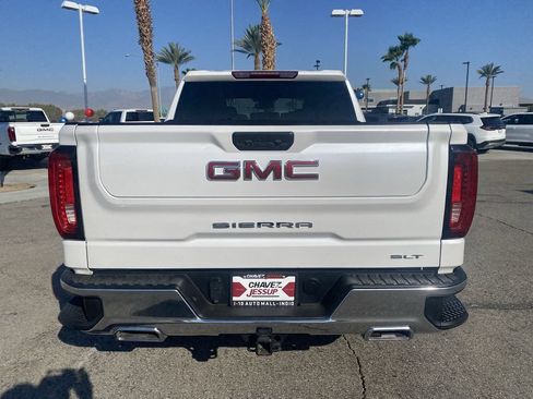 Used 2024 GMC Sierra 1500 SLT AWD/4WD image 32