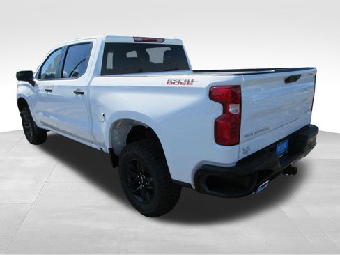 New 2026 Chevrolet Silverado 1500 Custom Trail Boss AWD/4WD image 3