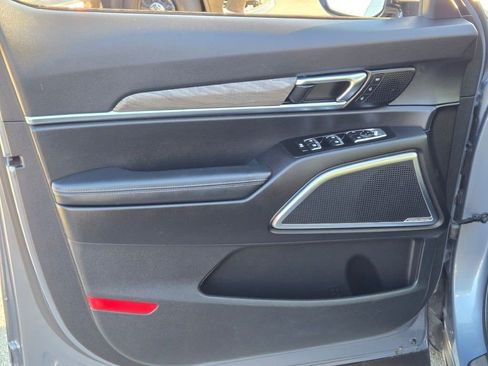 Used 2022 Kia Telluride SX image 19