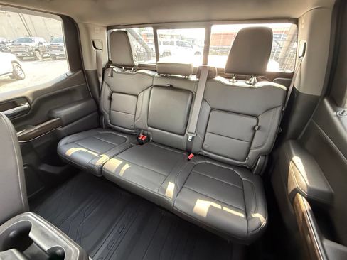 Used 2019 Chevrolet Silverado 1500 LT Trail Boss AWD/4WD image 22