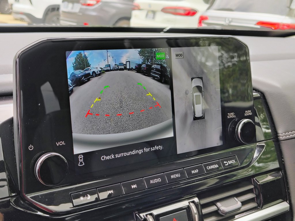 Used 2024 Nissan Pathfinder Platinum AWD/4WD image 28