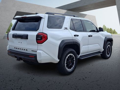 Certified 2026 Toyota 4Runner TRD Off-Road Premium AWD/4WD image 6