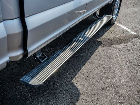 Used 2022 Ford F250 Platinum w/ FX4 Off-Road Package image 12