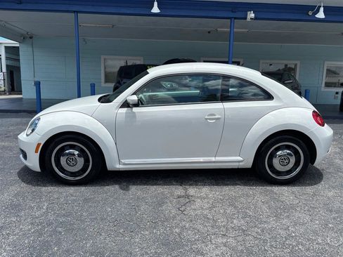 Used 2012 Volkswagen Beetle 2.5 FWD image 2