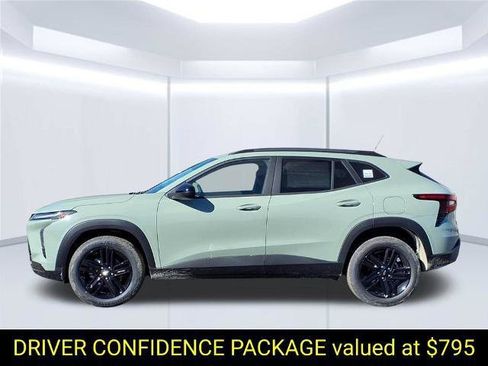 New 2026 Chevrolet Trax ACTIV w/ Driver Confidence Package FWD image 2