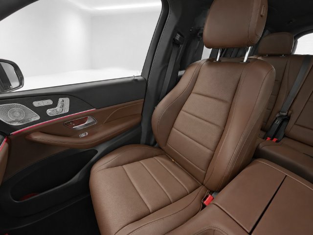 Used 2024 Mercedes-Benz GLS 450 4MATIC image 22