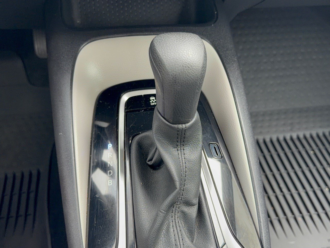 Certified 2024 Toyota Corolla LE FWD image 21