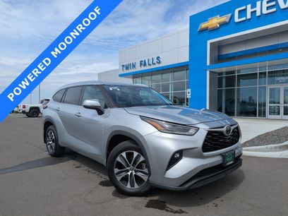 Used 2021 Toyota Highlander XLE