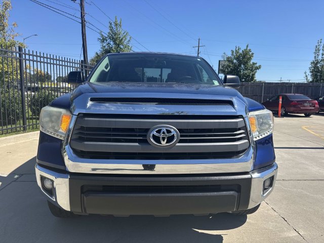 Used 2014 Toyota Tundra SR5 w/ SR5 Upgrade Package AWD/4WD image 2