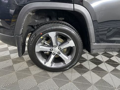 New 2026 Jeep Grand Cherokee Limited AWD/4WD image 5