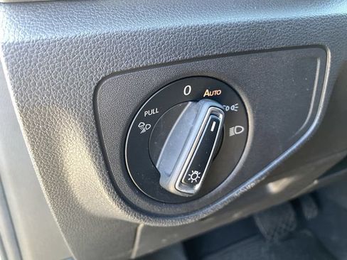 Used 2021 Volkswagen Atlas SEL FWD image 26