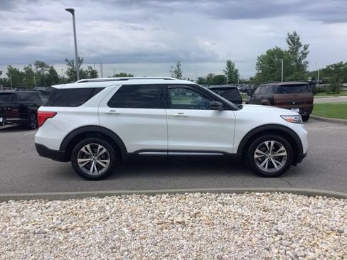 Used 2020 Ford Explorer Platinum w/ Premium Technology Package AWD/4WD image 4