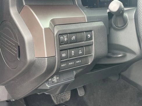 Used 2025 Toyota Tacoma TRD Off-Road w/ TRD Off Road Upgrade Package AWD/4WD image 7