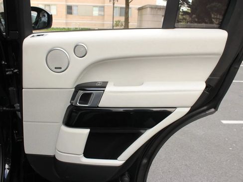 Used 2016 Land Rover Range Rover HSE AWD/4WD image 48