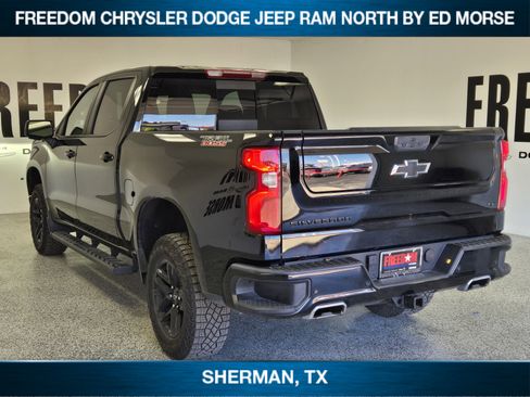 Used 2024 Chevrolet Silverado 1500 LT Trail Boss w/ LT Trail Boss Premium Package image 4