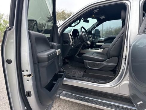 Used 2022 Ford F350 Lariat w/ Lariat Ultimate Package image 12