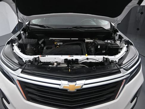 Used 2024 Chevrolet Equinox LT AWD/4WD image 27