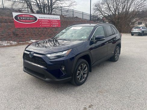Certified 2023 Toyota RAV4 XLE Premium image 15