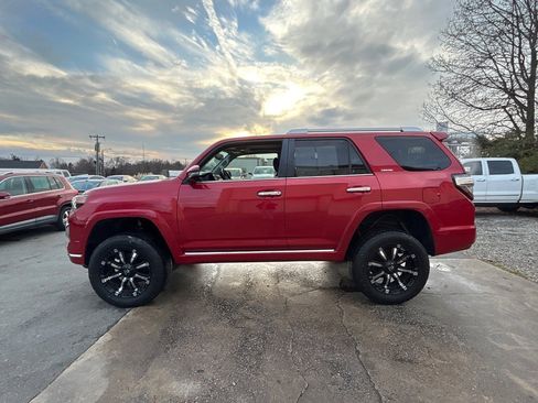 Used 2016 Toyota 4Runner Limited image 8